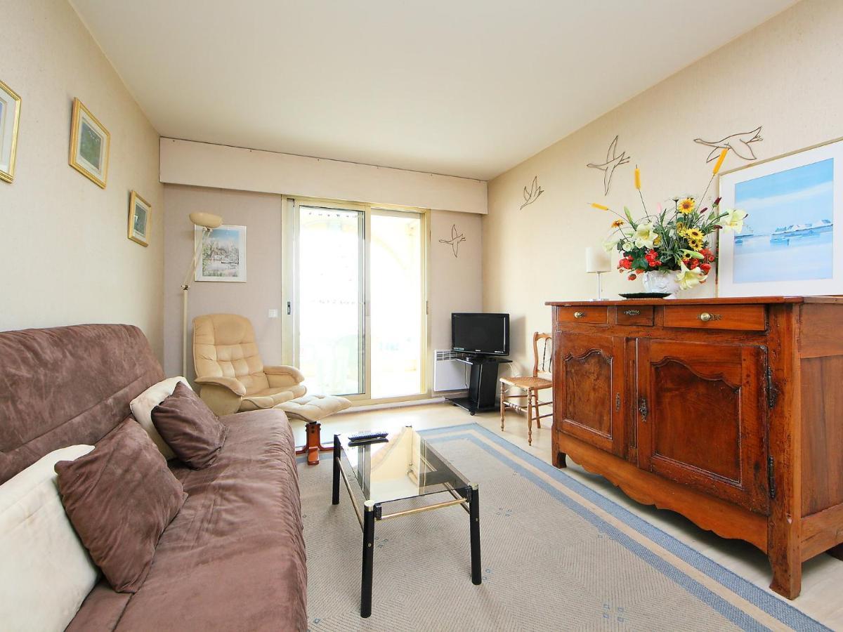 Palais Isabelle-1 Apartment